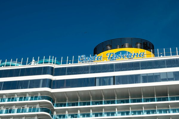 Ultimate seafood adventures in padstow: unveiling the best local dining experiences