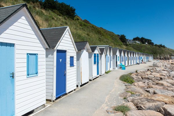 Uncover Britain's Best Post-War Architectural Gems: Top UK Destinations to Explore